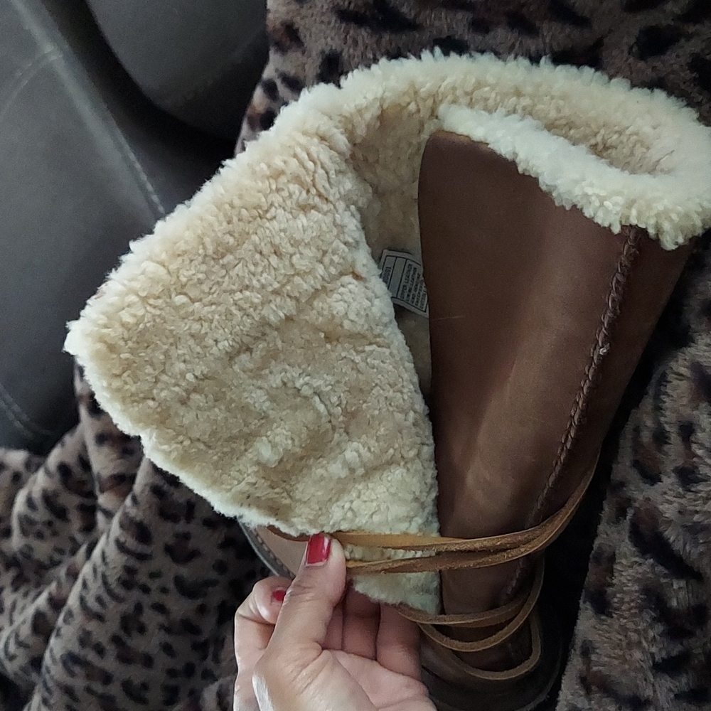 Boots - Picture 6 of 7